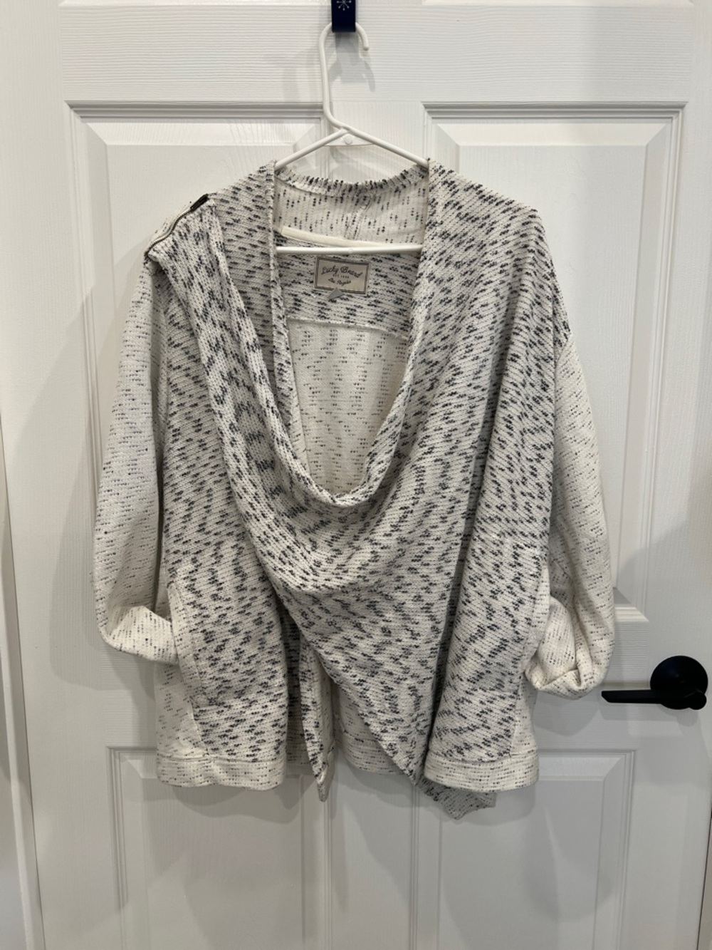 Lucky Brand White and Gray Speckled Cowl-Neck Sweater